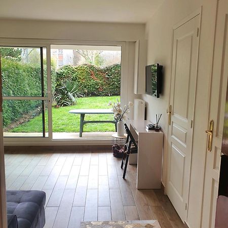 Appartement Avec Jardin Prive - 2 A 4 Voyageur Chaville Exterior photo